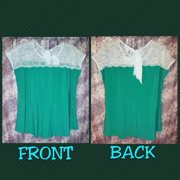 Faith & Joy brand Green w/White Sheer Floral Lace Colorblock Knit Top 1X(14/16) - Picture 2 of 6